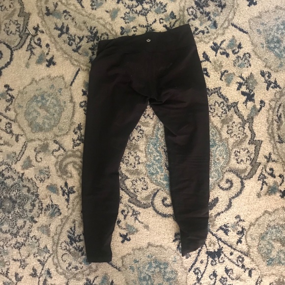 lululemon leggings - Picture 2 of 3